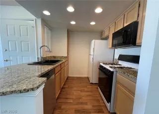 Photo #6: 2758654 Listing 