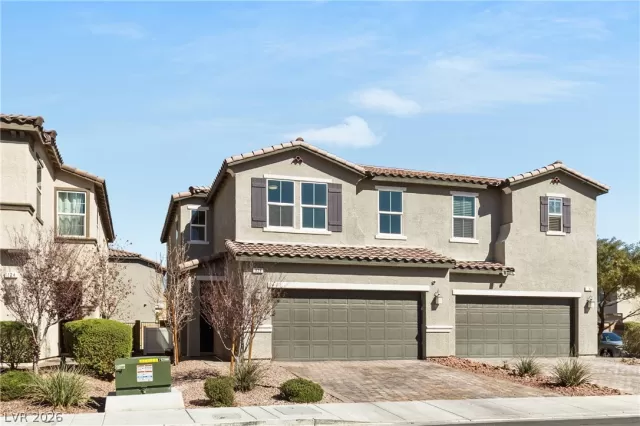 MLS: 2758695 Condo For Sale