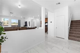 Photo #5: 2758695 Listing 