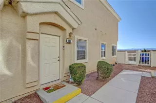 Photo #2: 2758753 Listing 