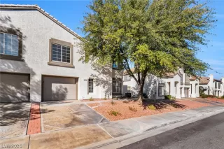 Photo #2: 2758769 Listing 