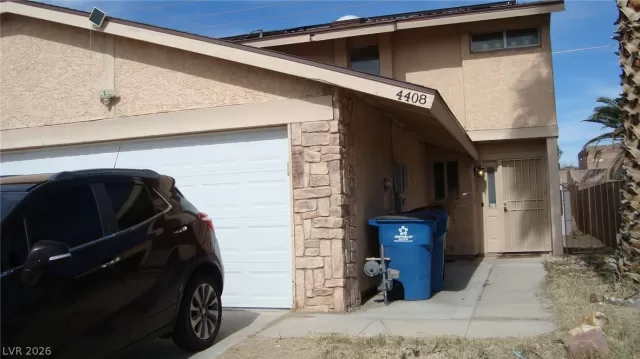 MLS: 2758802 Condo For Sale