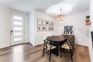 Photo #3: 2758833 Listing