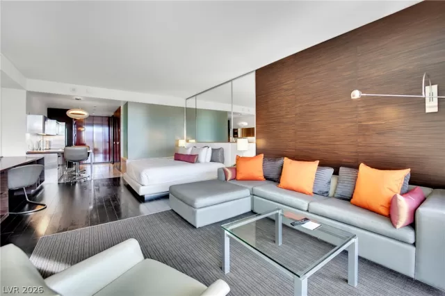 MLS: 2758853 Condo For Sale