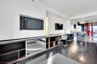 Photo #5: 2758853 Listing