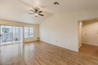 Photo #1: 2758858 Listing 