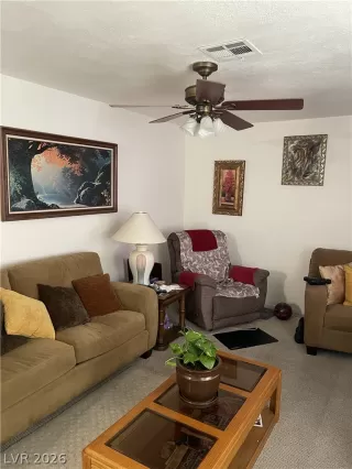 Photo #2: 2758886 Listing