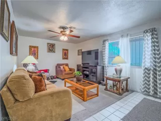 Photo #6: 2758886 Listing 