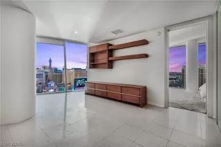 Photo #1: 2758909 Listing 