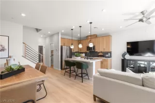 Photo #3: 2758930 Listing 