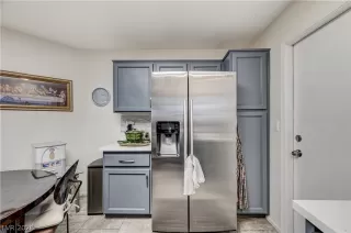 Photo #5: 2759001 Listing 