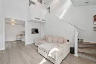 Photo #3: 2759034 Listing 