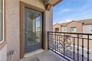 Photo #2: 2759038 Listing 