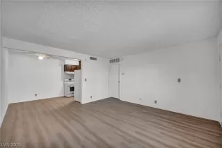 Photo #1: 2759041 Listing