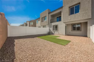 Photo #5: 2759061 Listing 