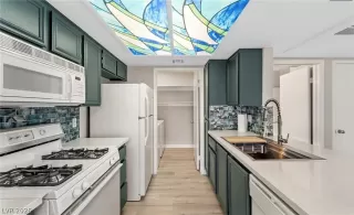 Photo #5: 2759063 Listing 