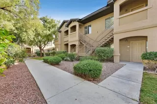 Photo #1: 2759333 Listing 