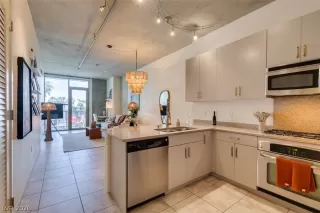 Photo #1: 2759361 Listing