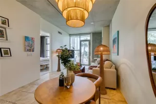 Photo #4: 2759361 Listing