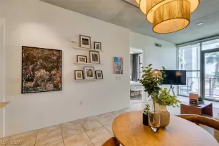 Photo #5: 2759361 Listing