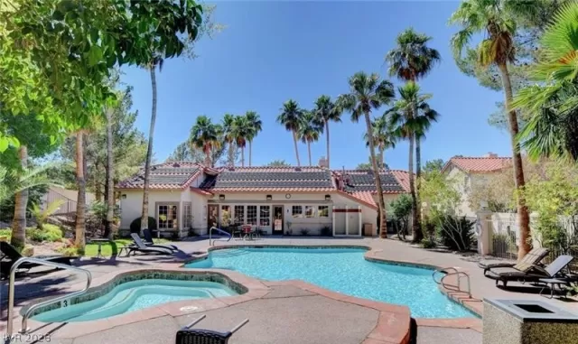 MLS: 2759370 Condo For Sale