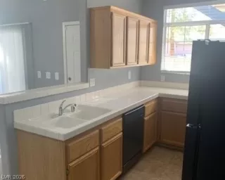 Photo #4: 2759370 Listing