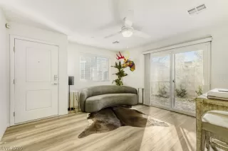 Photo #3: 2759372 Listing