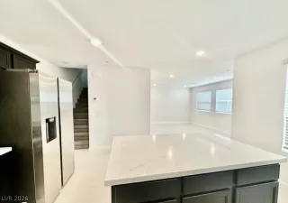 Photo #3: 2759435 Listing 