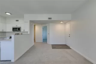 Photo #3: 2759447 Listing 