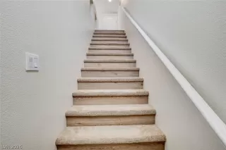 Photo #3: 2759501 Listing