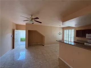 Photo #5: 2759569 Listing