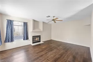 Photo #4: 2759588 Listing