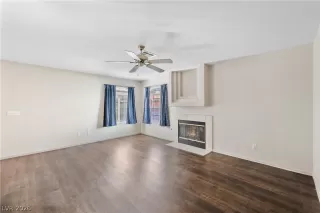 Photo #5: 2759588 Listing