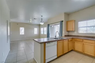 Photo #5: 2759589 Listing 