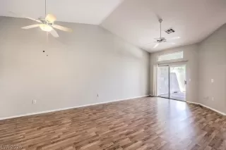 Photo #4: 2759610 Listing 