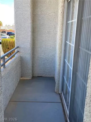 Photo #4: 2759611 Listing