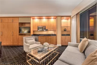 Photo #5: 2759621 Listing