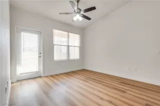 Photo #6: 2759632 Listing