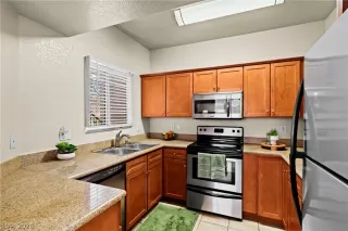 Photo #5: 2759653 Listing 