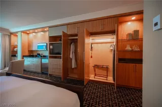 Photo #6: 2759658 Listing 