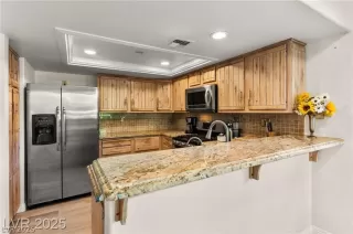 Photo #2: 2759663 Listing 