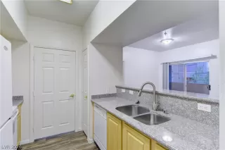 Photo #3: 2759754 Listing 