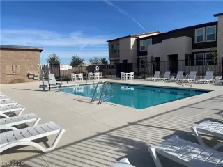 Photo #3: 2759789 Listing 