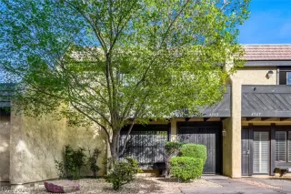 Photo #2: 2759817 Listing