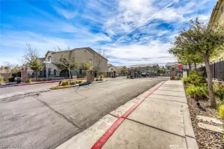 Photo #3: 2759827 Listing 