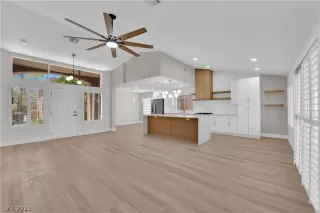 Photo #6: 2759833 Listing 