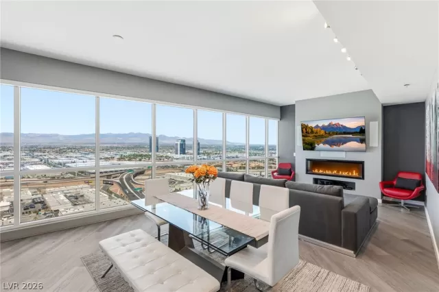 MLS: 2759846 Condo For Sale