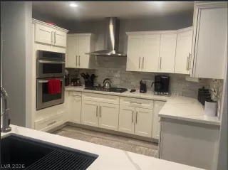 Photo #2: 2759882 Listing 