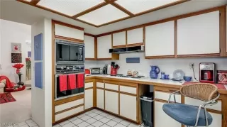 Photo #3: 2759882 Listing 