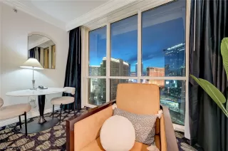 Photo #3: 2759907 Listing